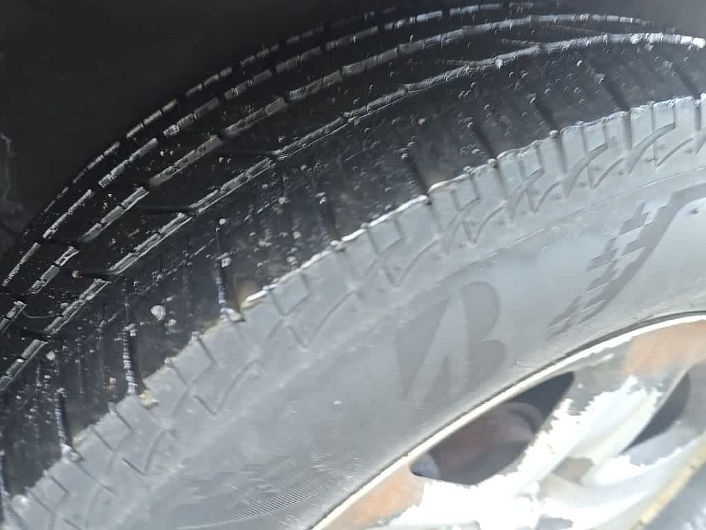 Thumbnail: 2011 Toyota RAV4 - 25