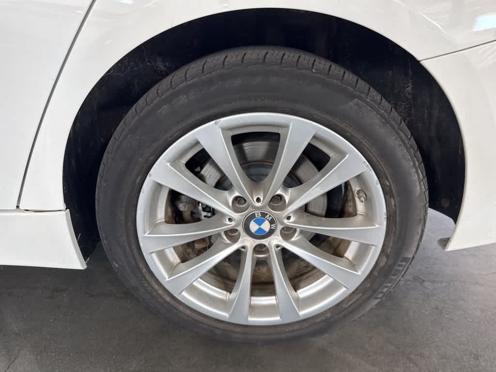 2017 BMW 3 Series 320i xDrive 26