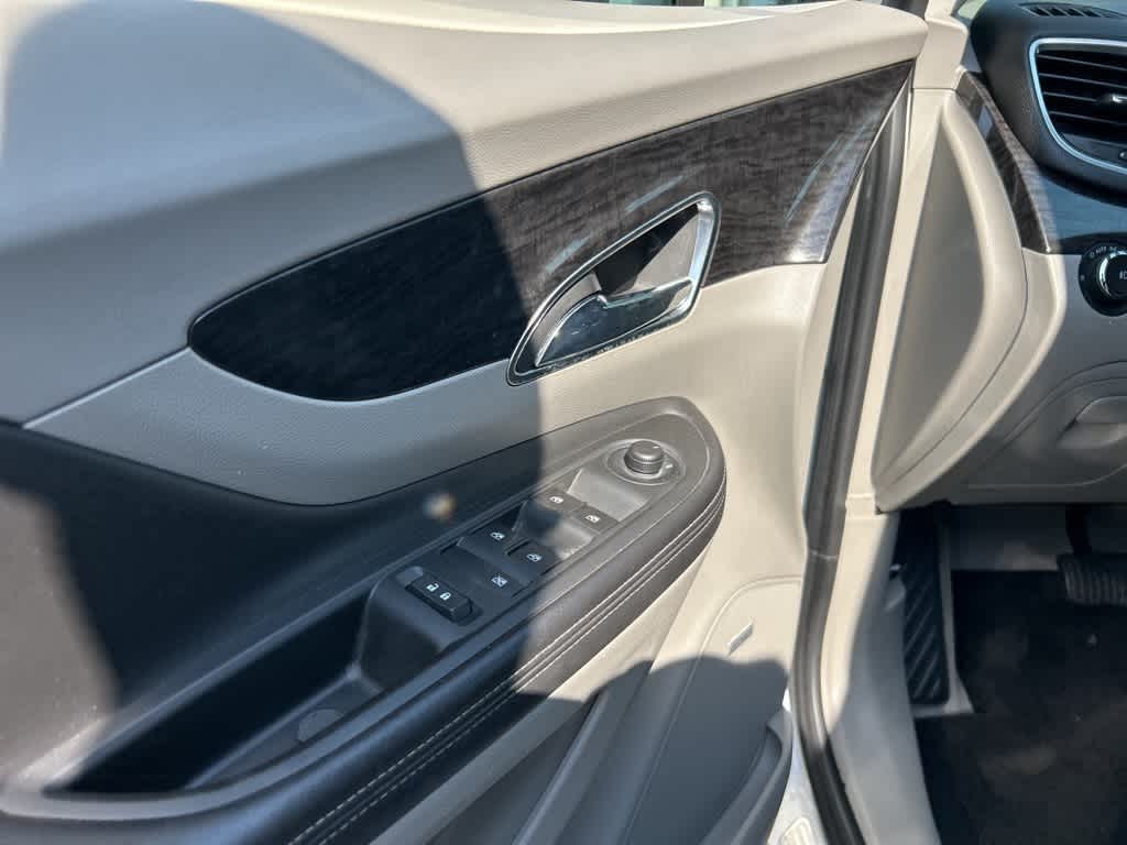Thumbnail: 2016 Buick Encore - 14