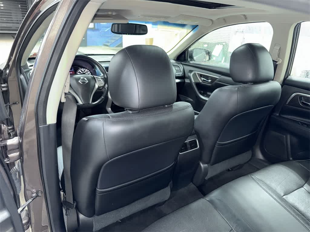 Thumbnail: 2014 Nissan Altima - 30