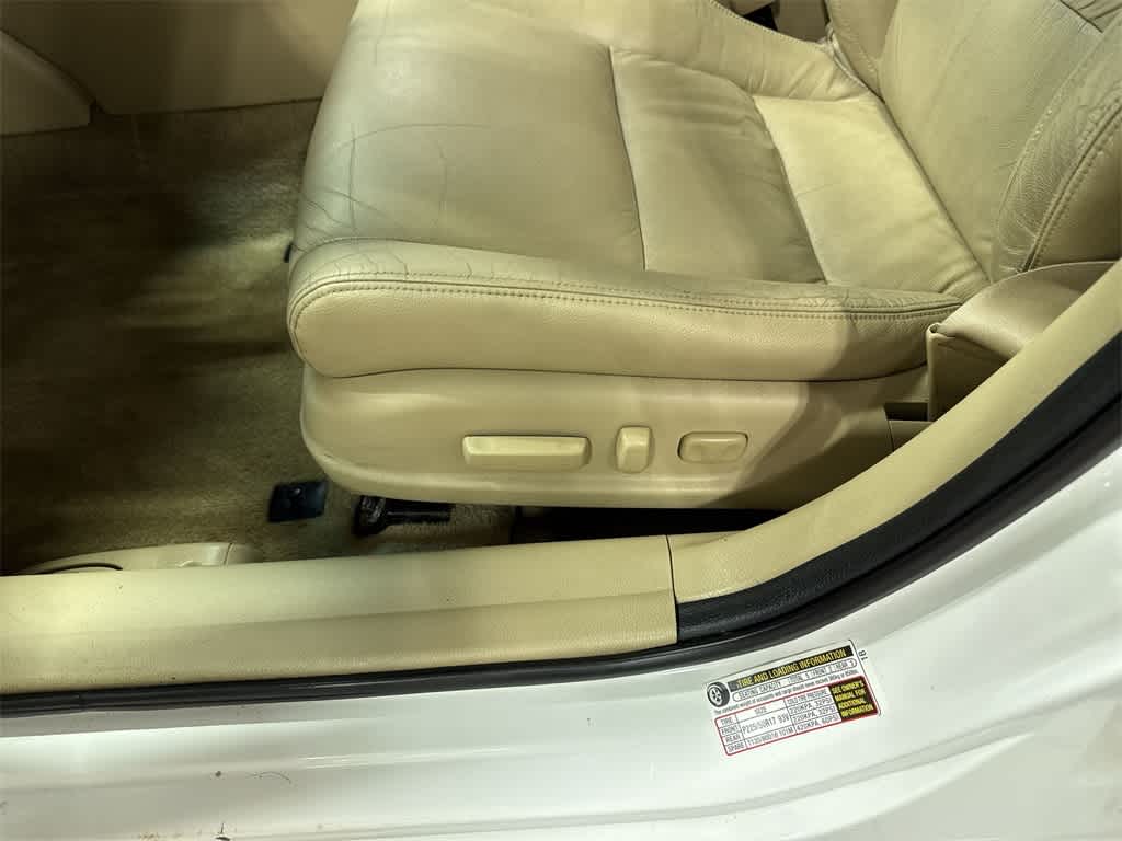 Thumbnail: 2011 Honda Accord - 22