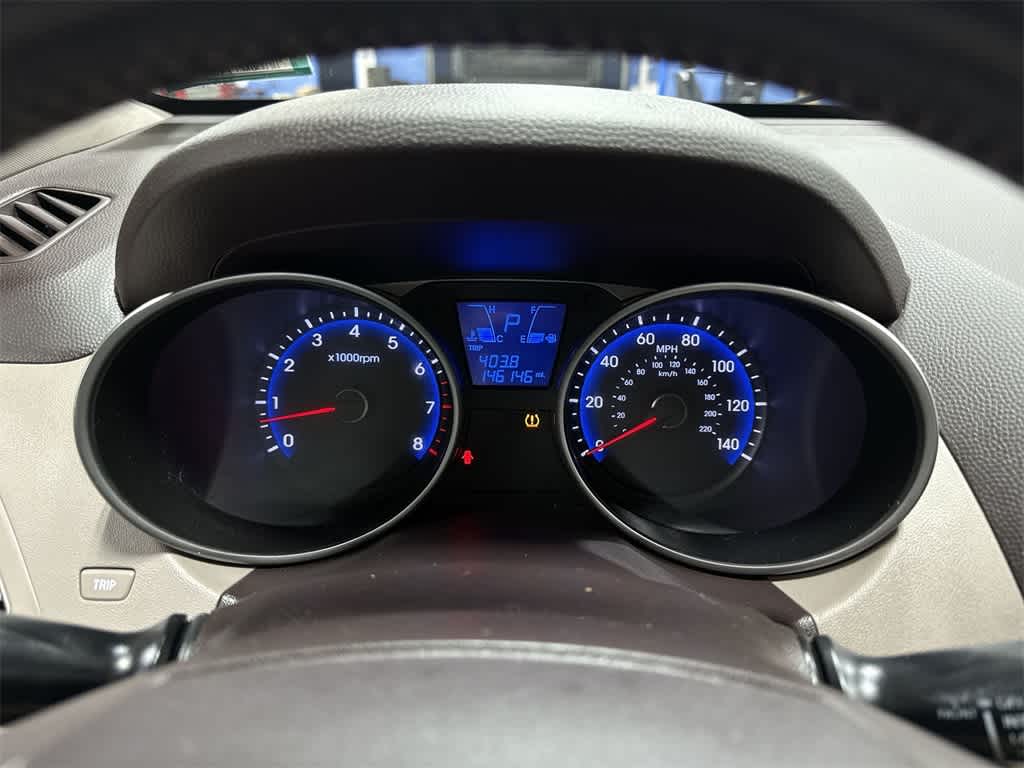 Thumbnail: 2011 Hyundai Tucson - 31