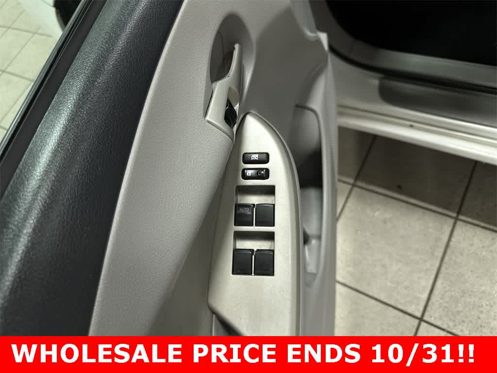 Thumbnail: 2011 Toyota Corolla - 21