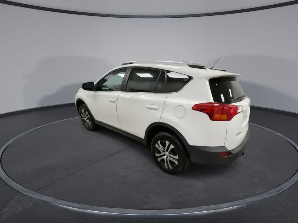 Thumbnail: 2015 Toyota RAV4 - 6