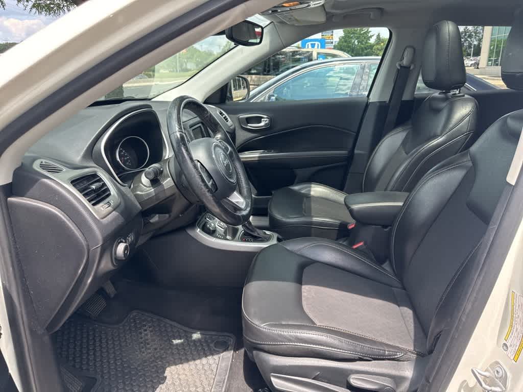 Thumbnail: 2018 Jeep Compass - 8
