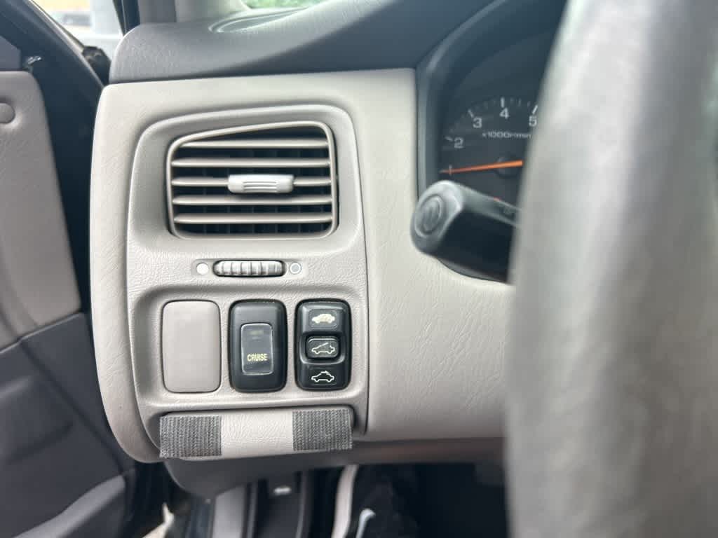 Thumbnail: 2002 Honda Accord - 5