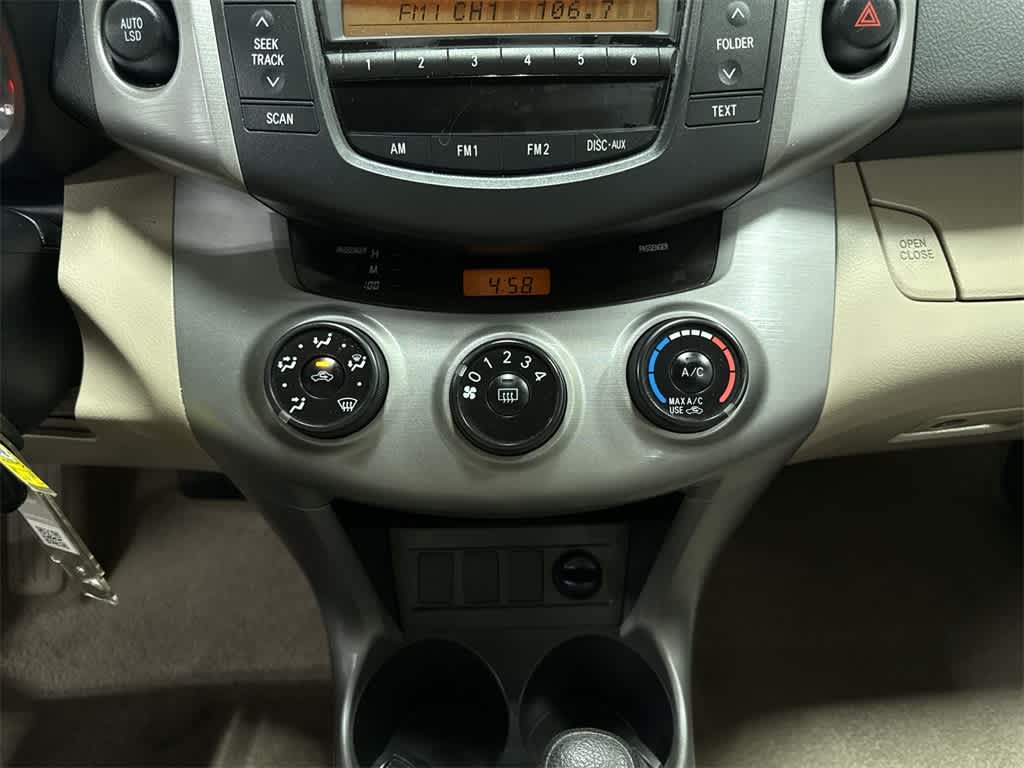 Thumbnail: 2006 Toyota RAV4 - 21