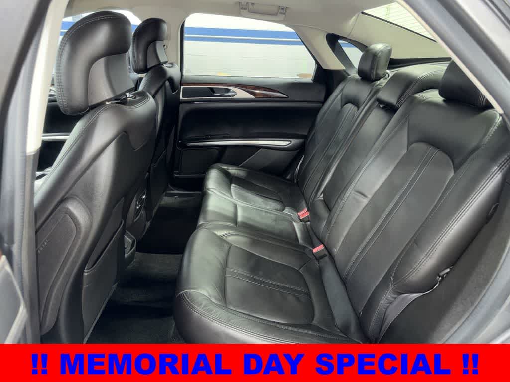 Thumbnail: 2014 Lincoln MKZ - 16