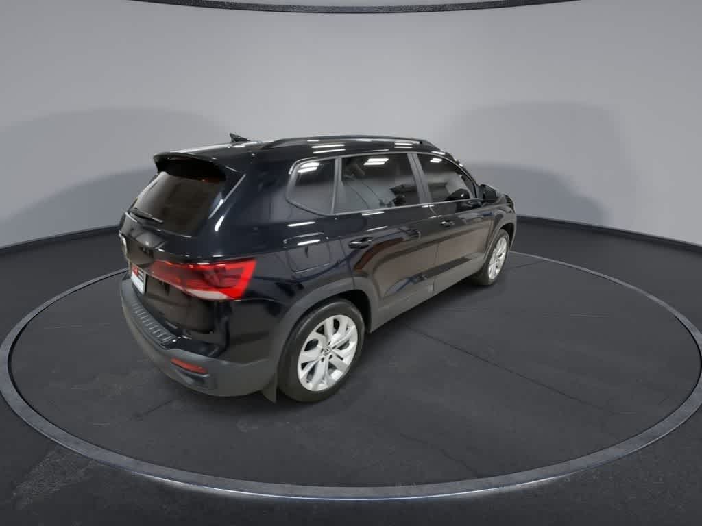 Thumbnail: 2023 Volkswagen Taos - 8