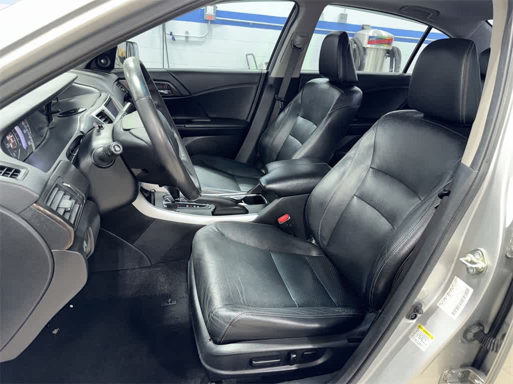 Thumbnail: 2015 Honda Accord - 15