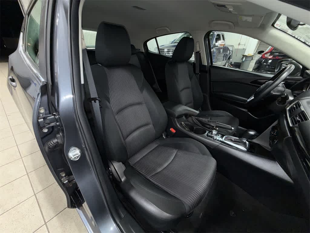 Thumbnail: 2015 Mazda Mazda3 - 16