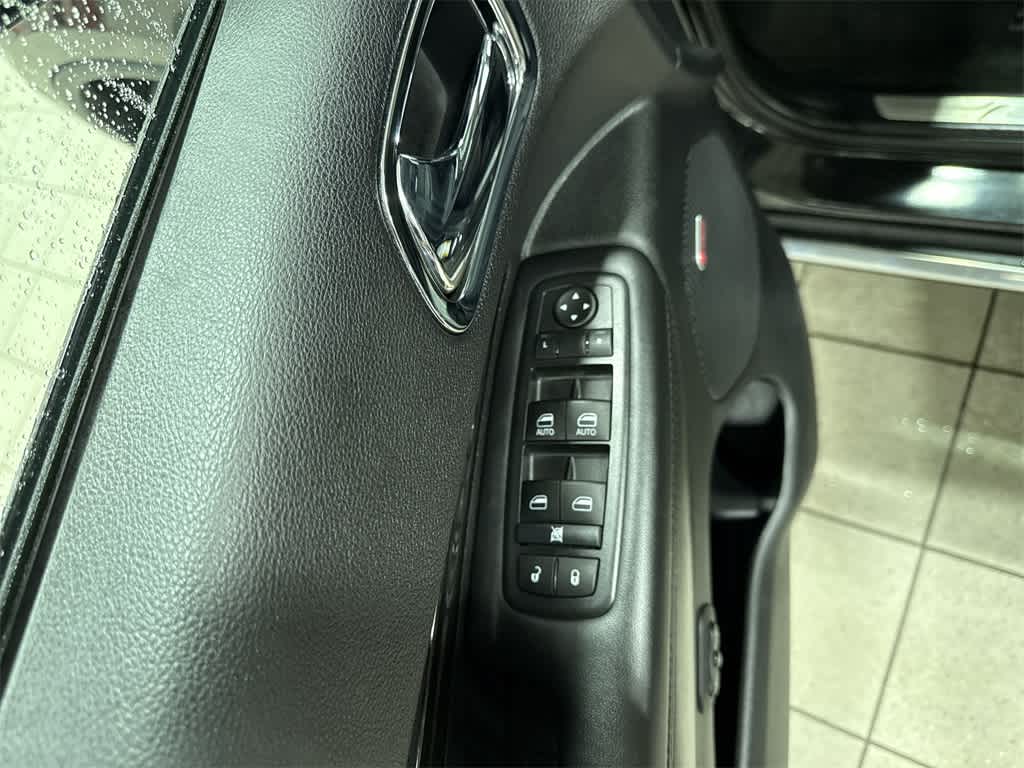 Thumbnail: 2015 Dodge Durango - 24