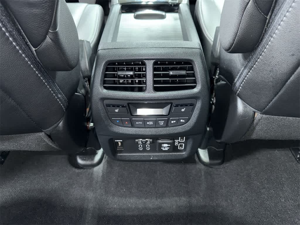 Thumbnail: 2022 Honda Pilot - 32