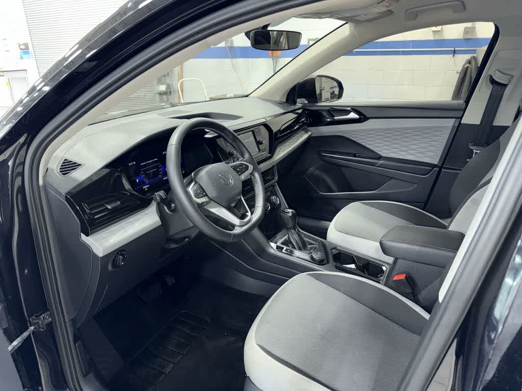 Thumbnail: 2023 Volkswagen Taos - 25