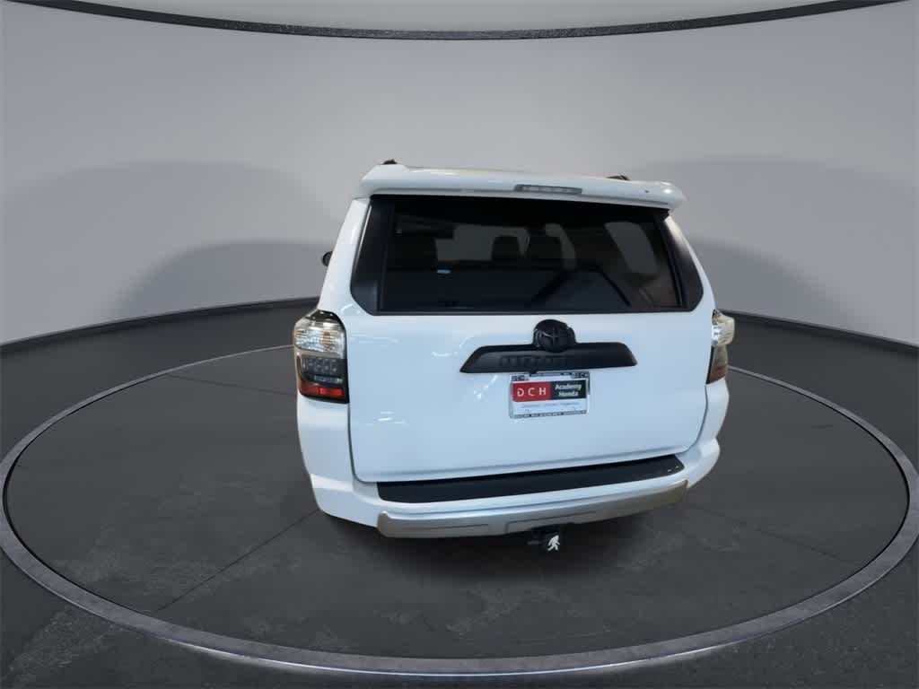 Thumbnail: 2022 Toyota 4Runner - 7