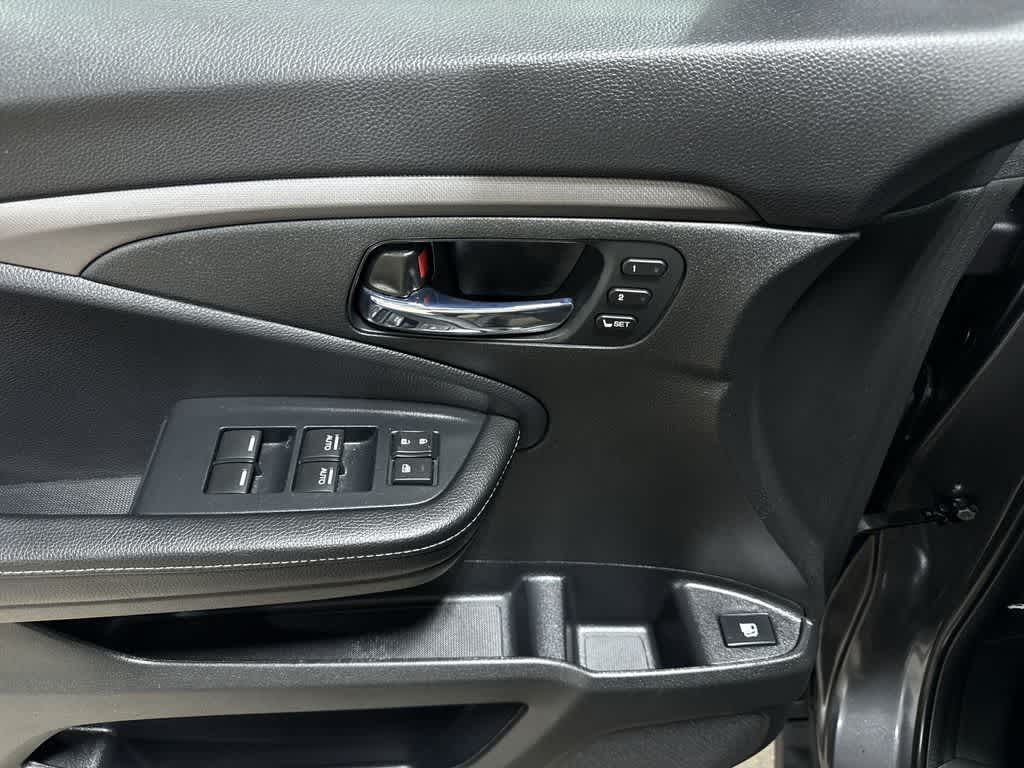 Thumbnail: 2023 Honda Ridgeline - 22