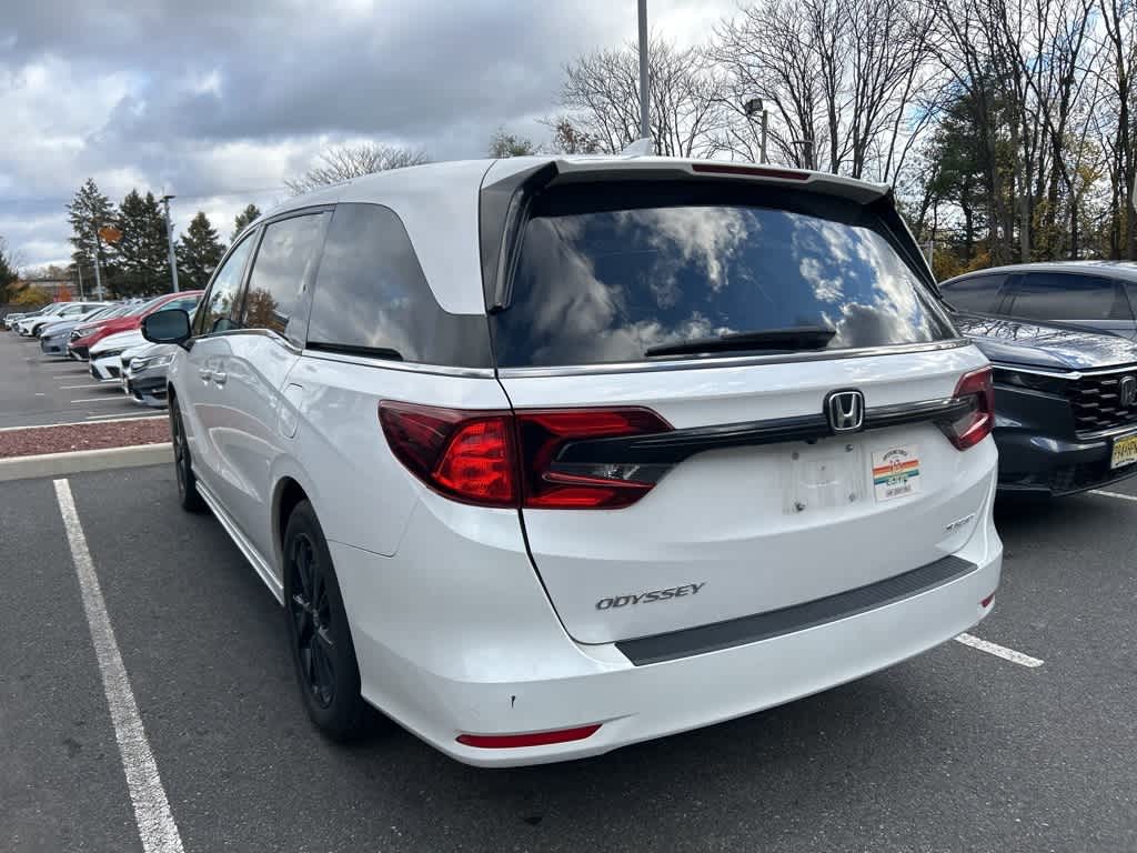 Thumbnail: 2023 Honda Odyssey - 10