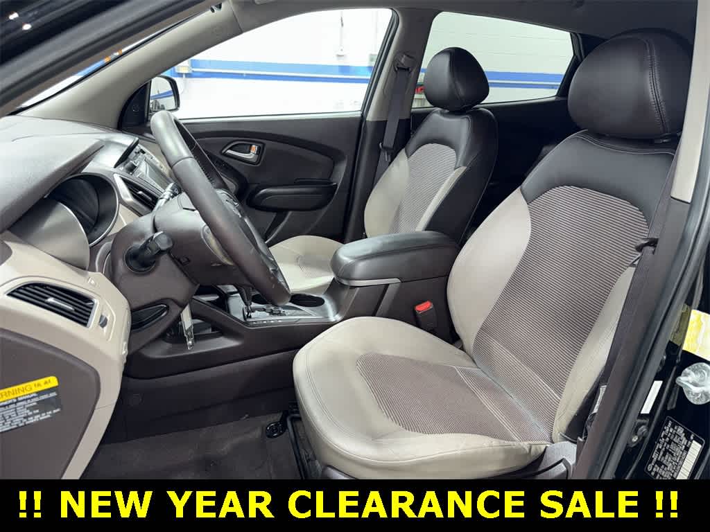 Thumbnail: 2011 Hyundai Tucson - 15