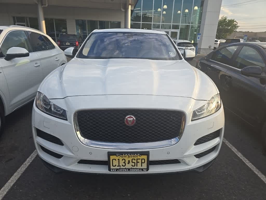 Thumbnail: 2020 Jaguar F-Pace - 3