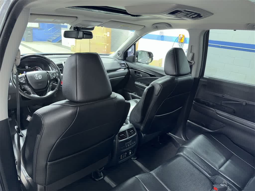 Thumbnail: 2016 Honda Pilot - 30