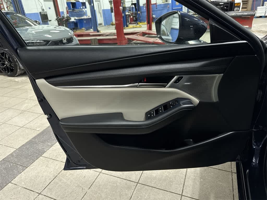 Thumbnail: 2019 Mazda Mazda3 - 29