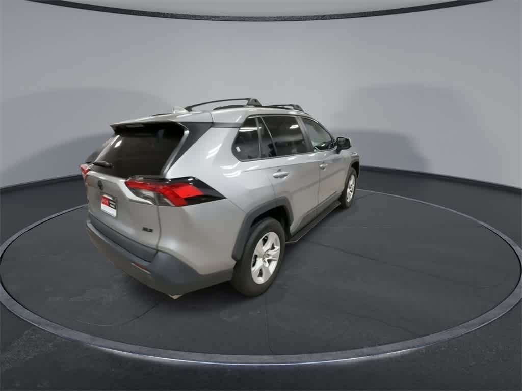 Thumbnail: 2021 Toyota RAV4 - 8