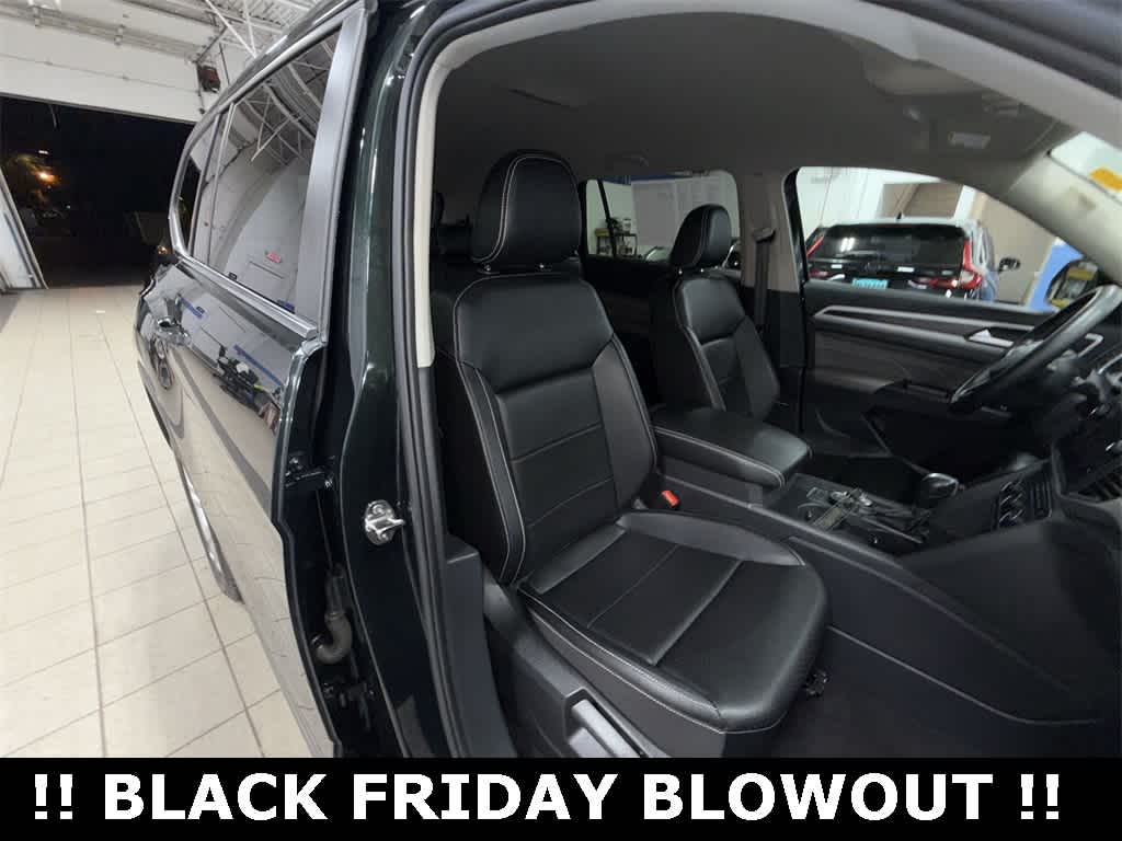 Thumbnail: 2021 Volkswagen Atlas - 16