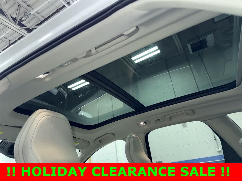 Thumbnail: 2020 Volvo XC60 - 24