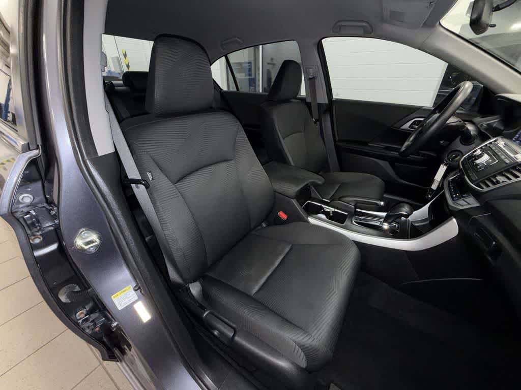 Thumbnail: 2015 Honda Accord - 16