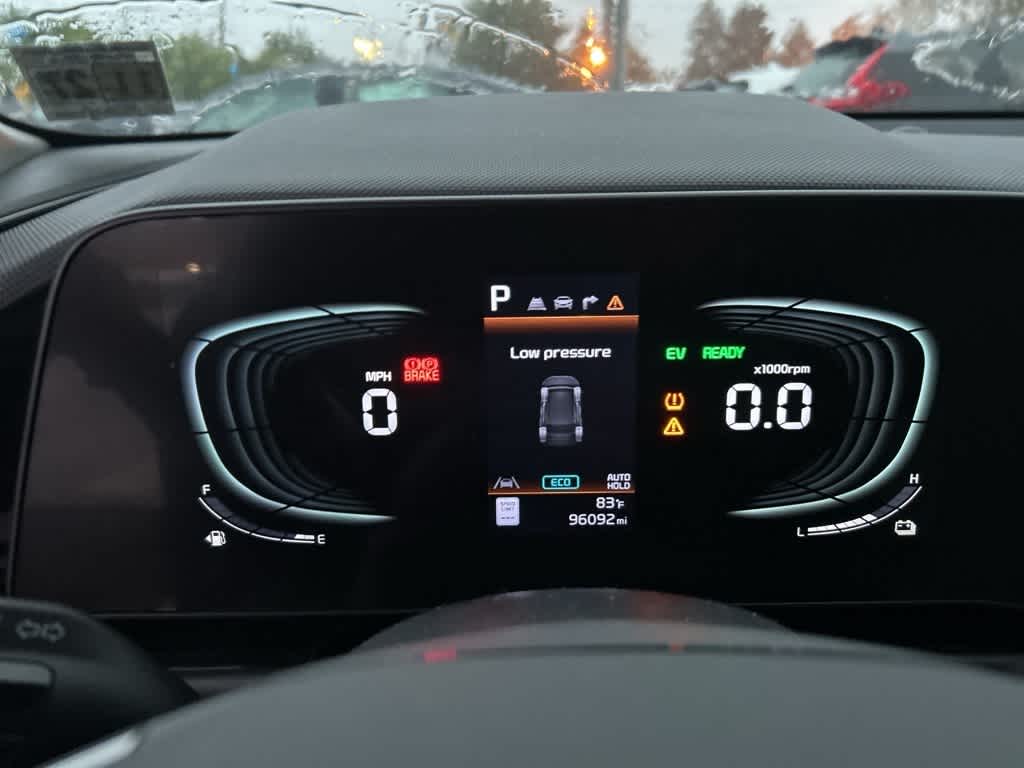 Thumbnail: 2023 Kia Niro - 2