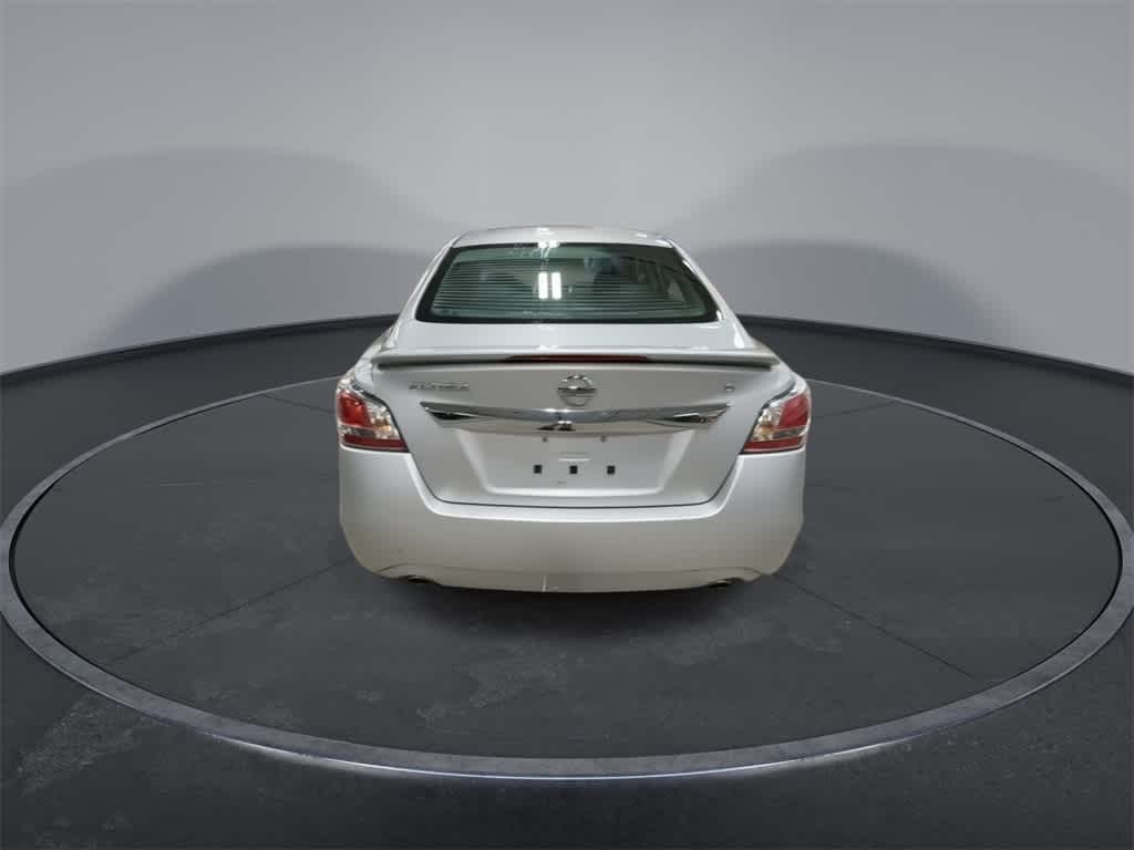 Thumbnail: 2015 Nissan Altima - 7