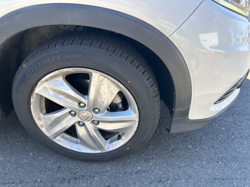 Thumbnail: 2019 Honda HR-V - 4