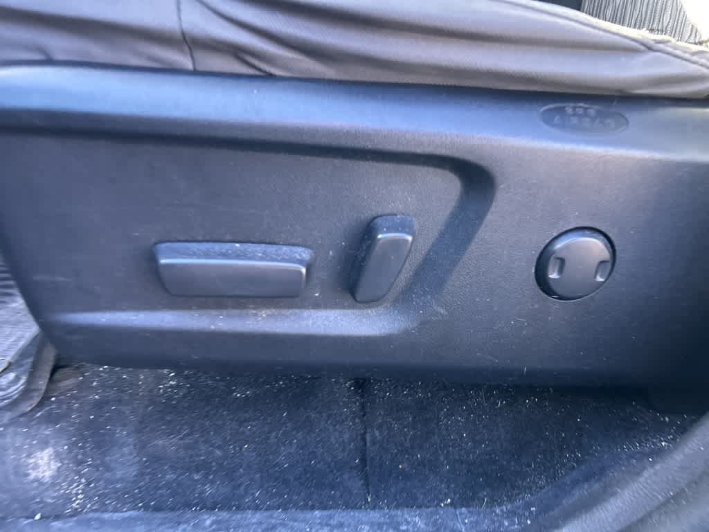 Thumbnail: 2020 Toyota Tundra - 27