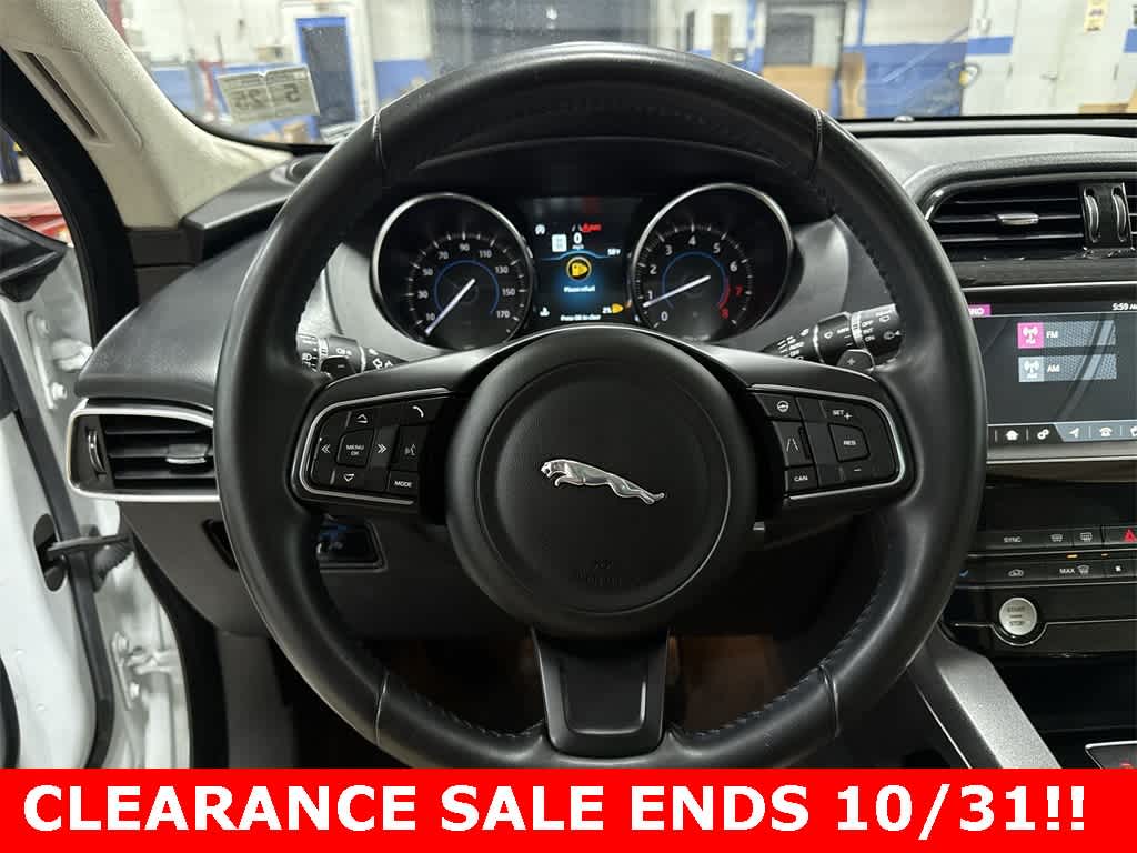 Thumbnail: 2020 Jaguar F-Pace - 18