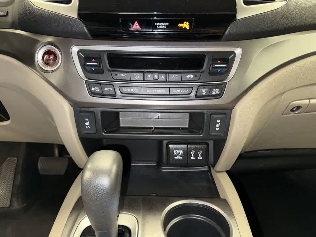 Thumbnail: 2016 Honda Pilot - 23
