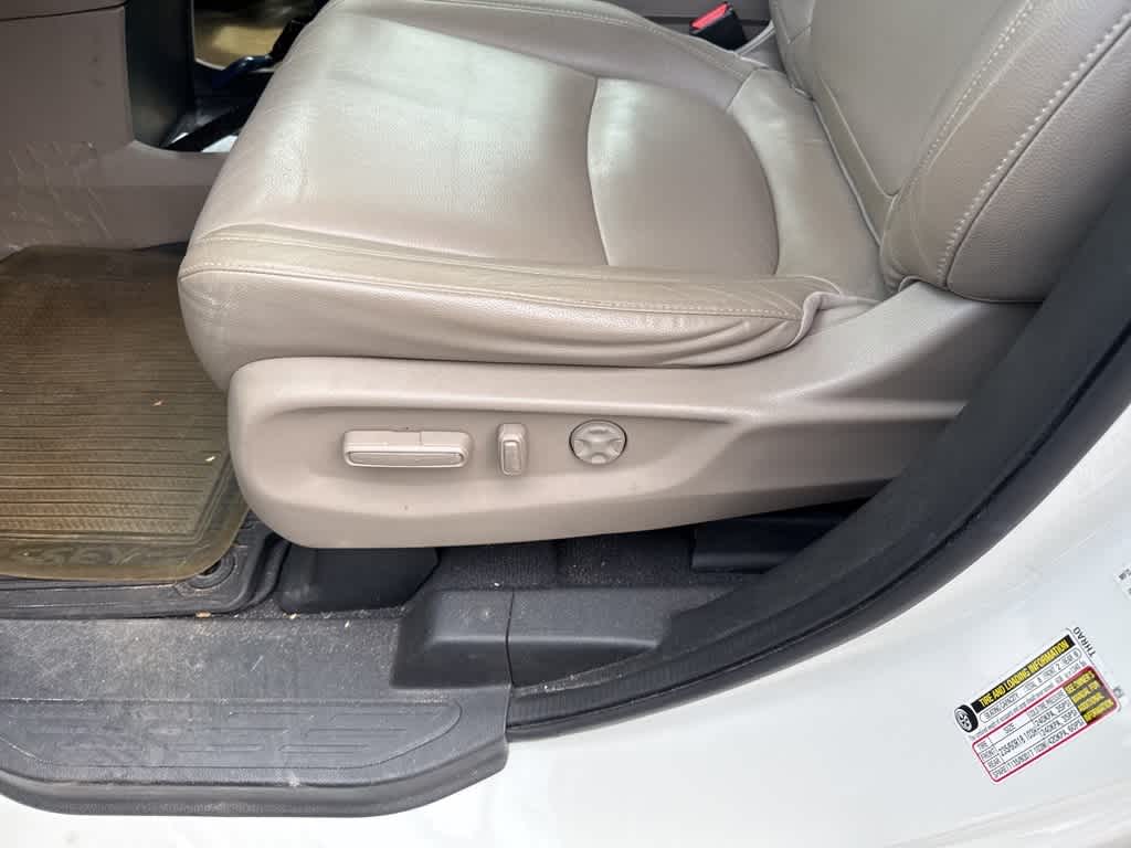 Thumbnail: 2019 Honda Odyssey - 12