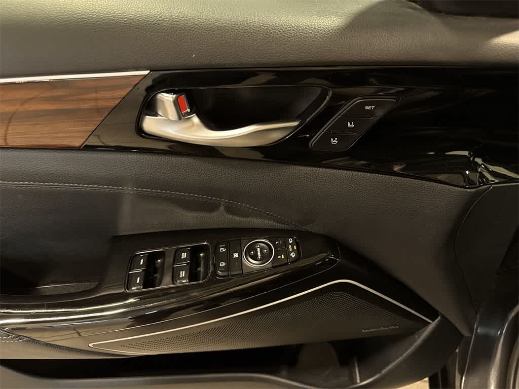 Thumbnail: 2018 Kia Cadenza - 22