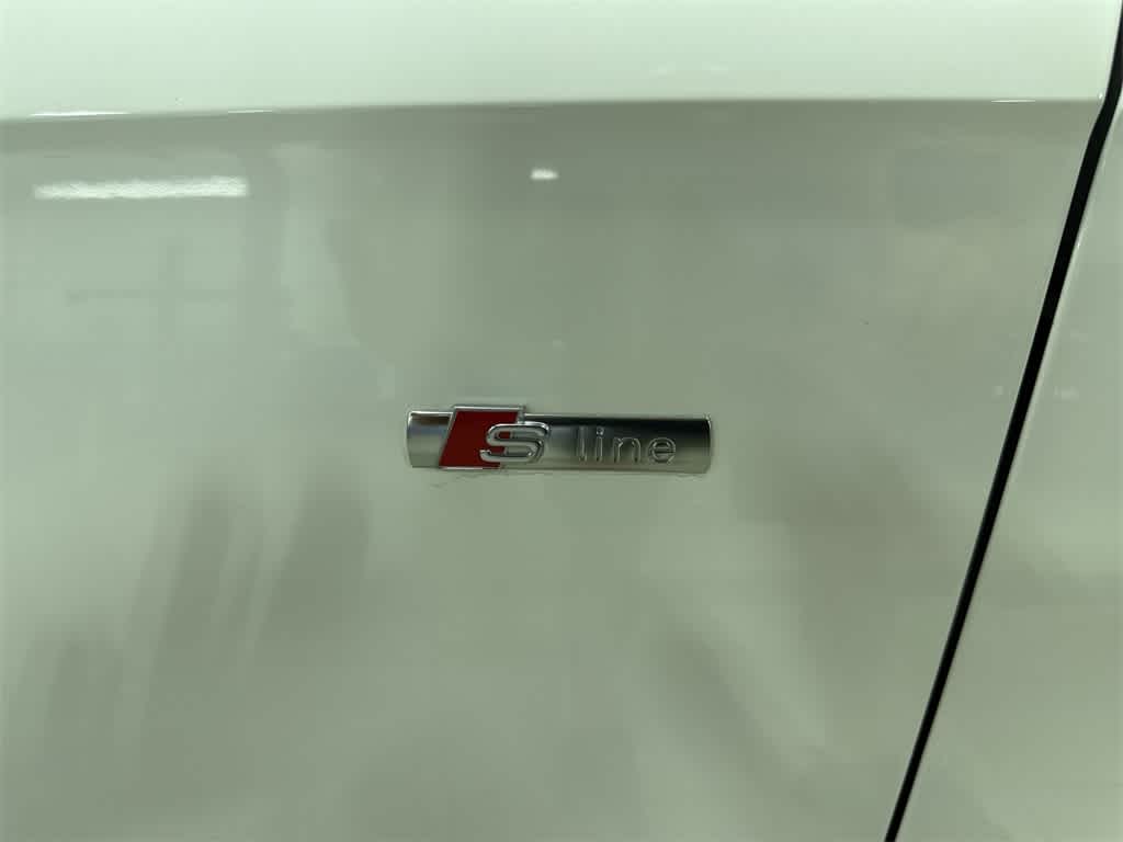 Thumbnail: 2014 Audi A4 - 25