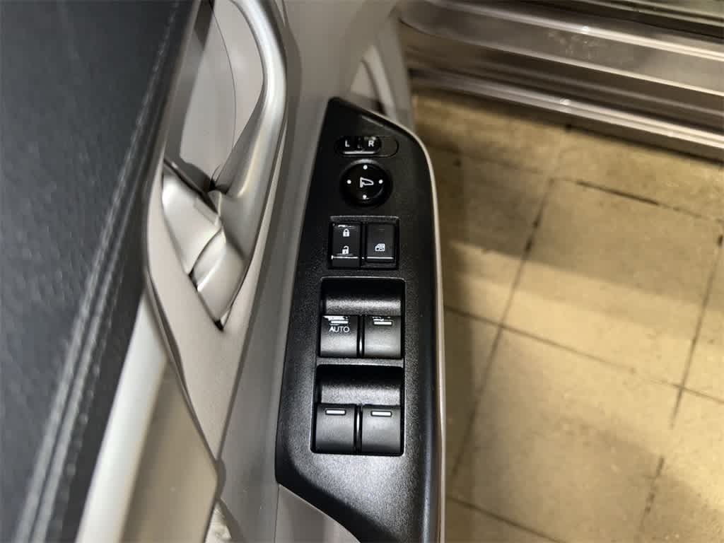 Thumbnail: 2014 Honda Civic - 22