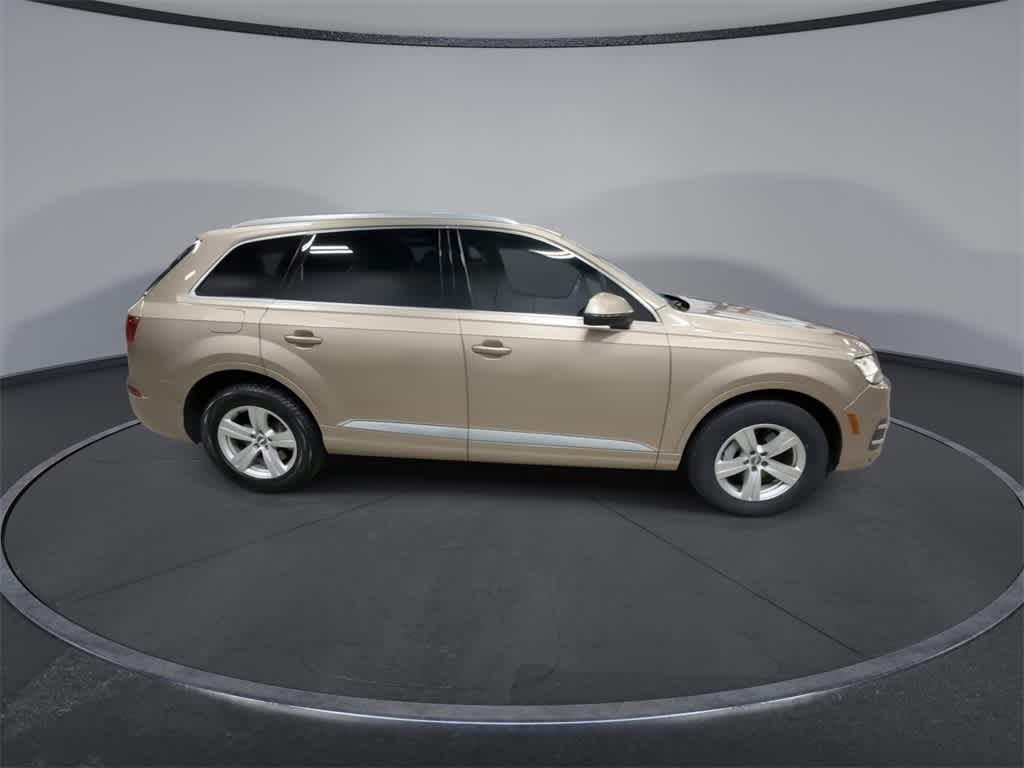 Thumbnail: 2019 Audi Q7 - 9