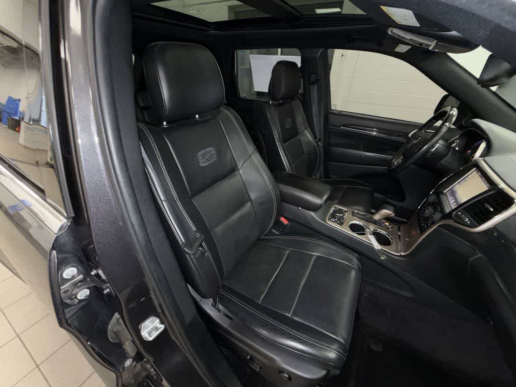 Thumbnail: 2016 Jeep Grand Cherokee - 16