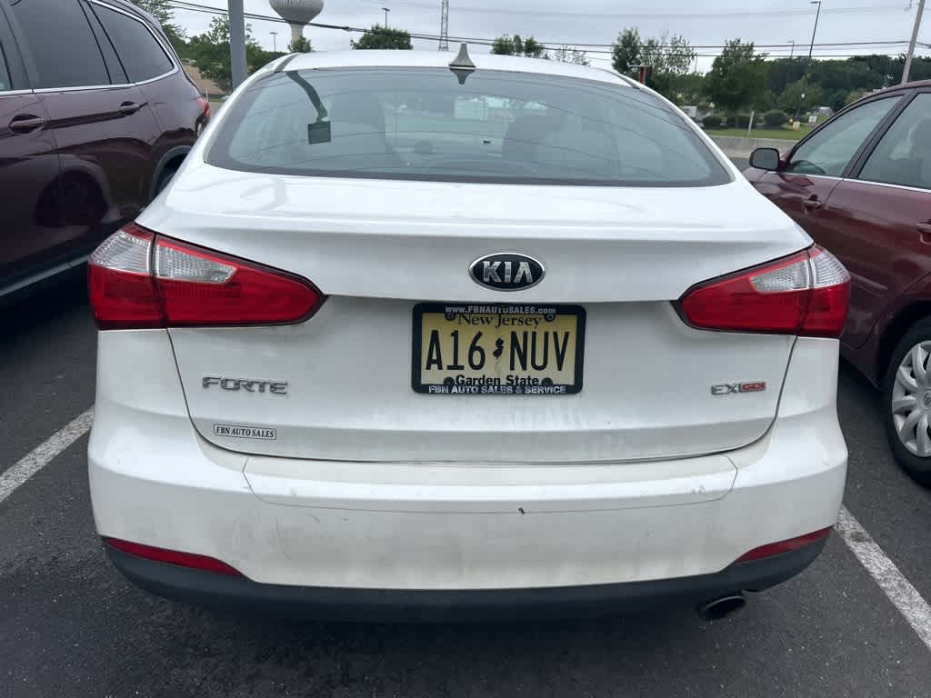 Thumbnail: 2016 Kia Forte - 5