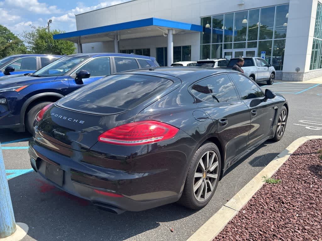 Thumbnail: 2016 Porsche Panamera - 7