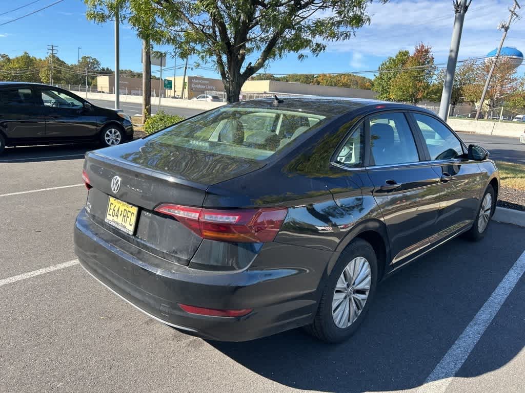 Thumbnail: 2019 Volkswagen Jetta - 19