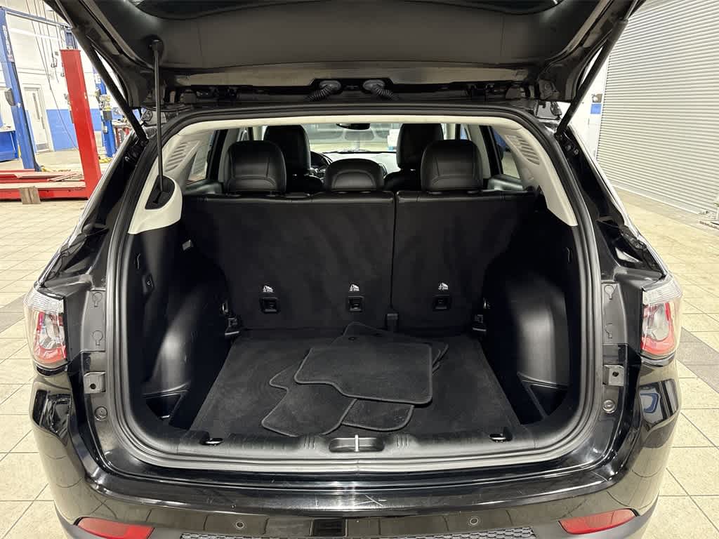 Thumbnail: 2021 Jeep Compass - 11