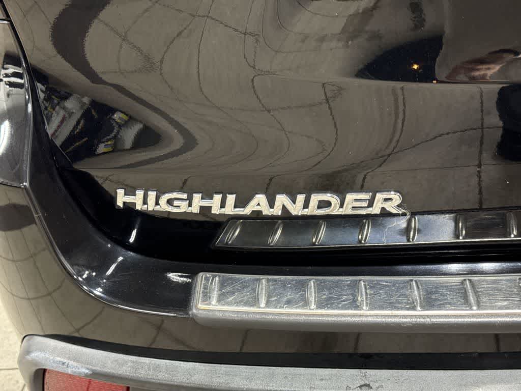 Thumbnail: 2019 Toyota Highlander - 28