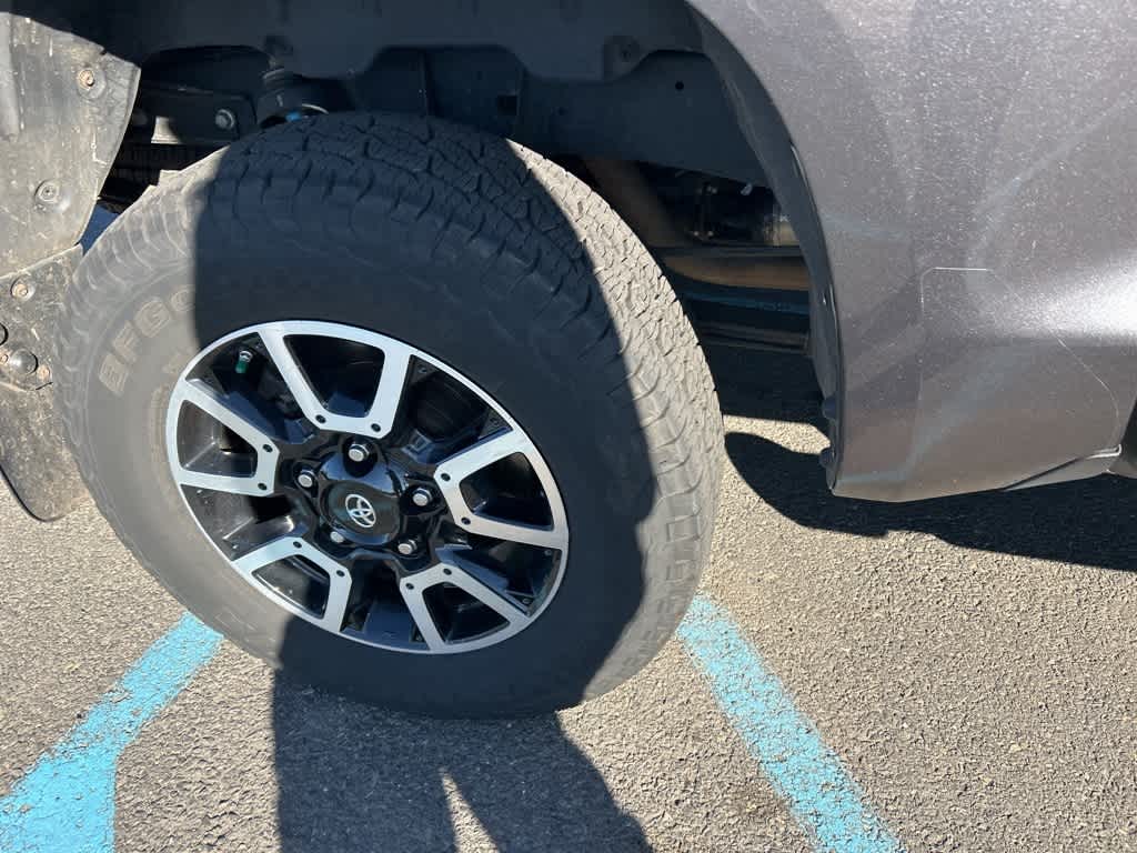 Thumbnail: 2020 Toyota Tundra - 19