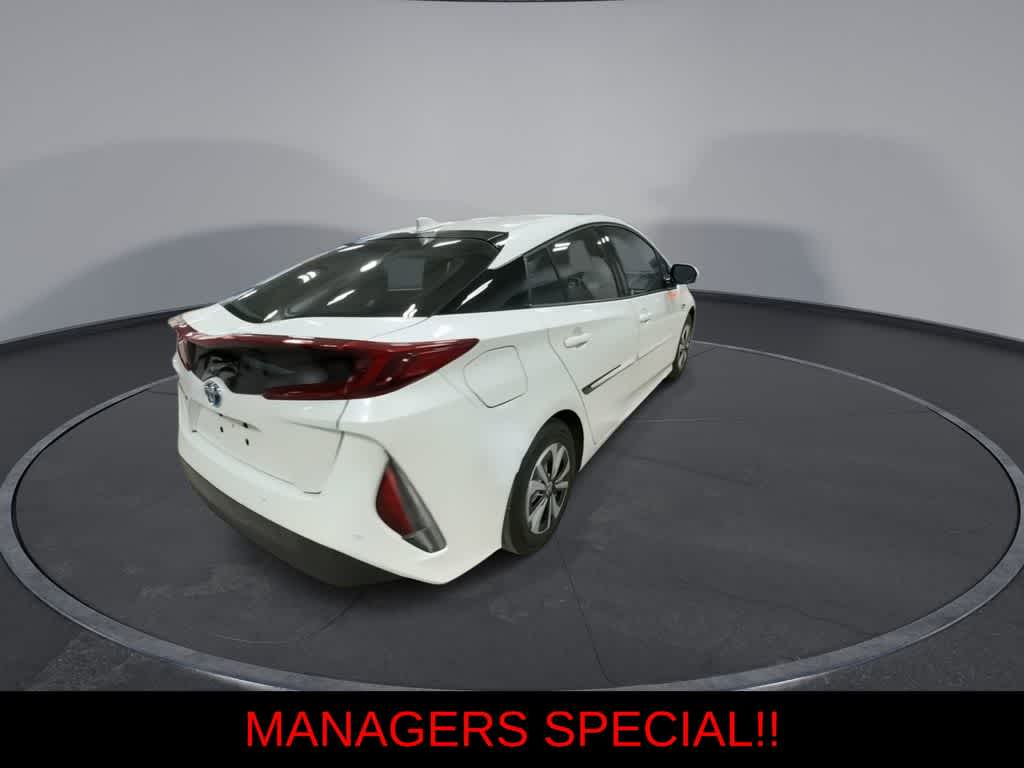 Thumbnail: 2018 Toyota Prius Prime - 8