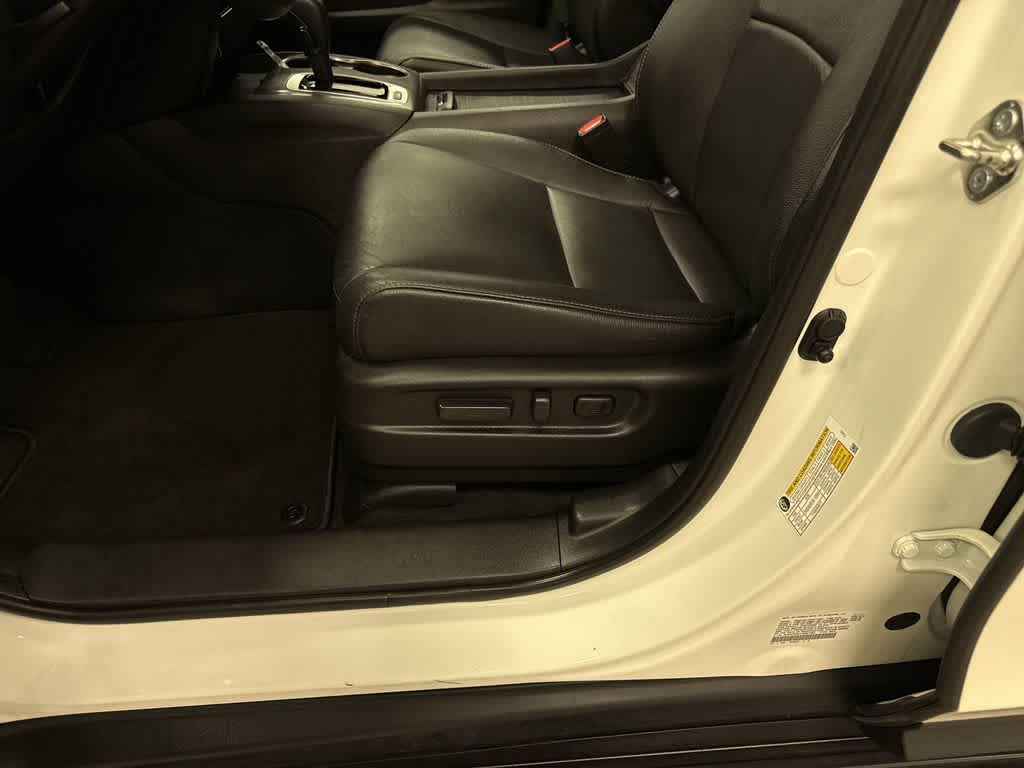 Thumbnail: 2018 Honda Pilot - 24