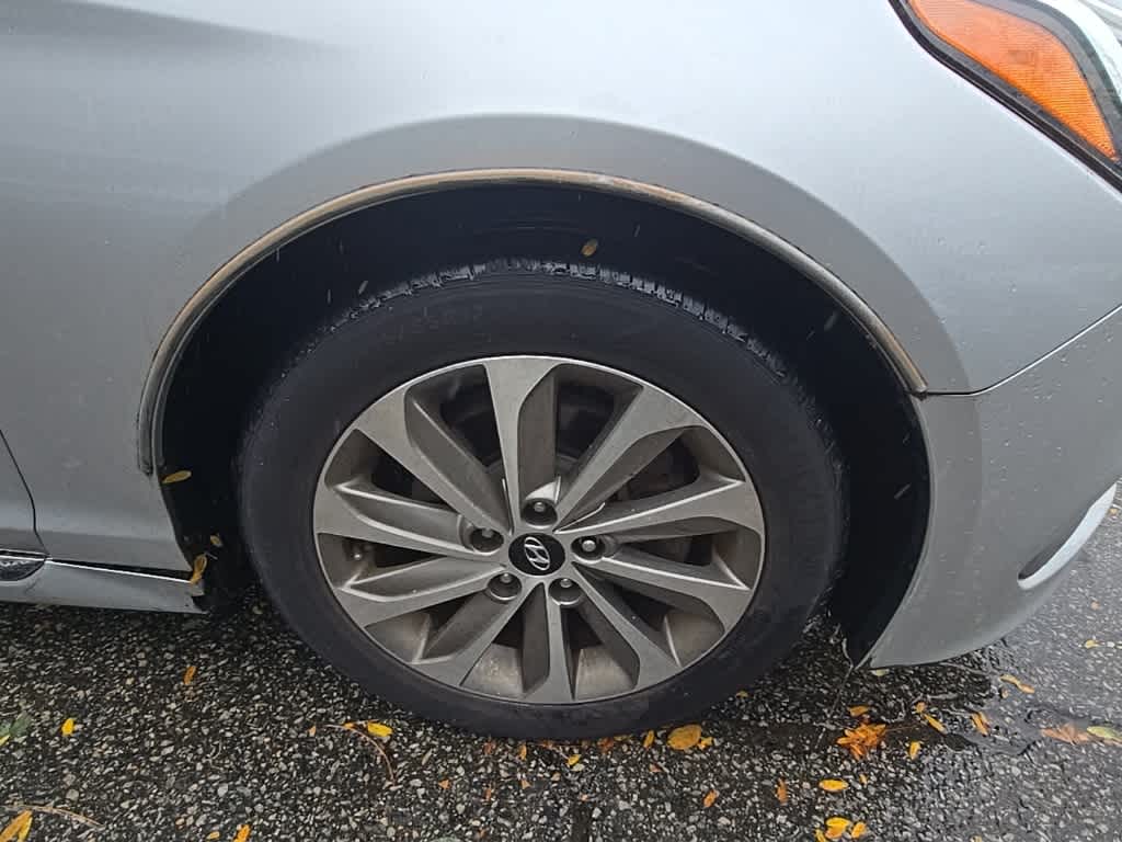 Thumbnail: 2016 Hyundai Sonata - 20